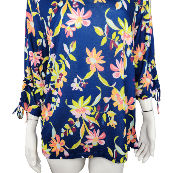 Caribbean Joe Women's Large Blue Floral Blouse 3/4 Sleeves Tie Detail NWT Cruise - Picture 3 of 15